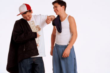 10 Things A Man Should Never Wear on a Date